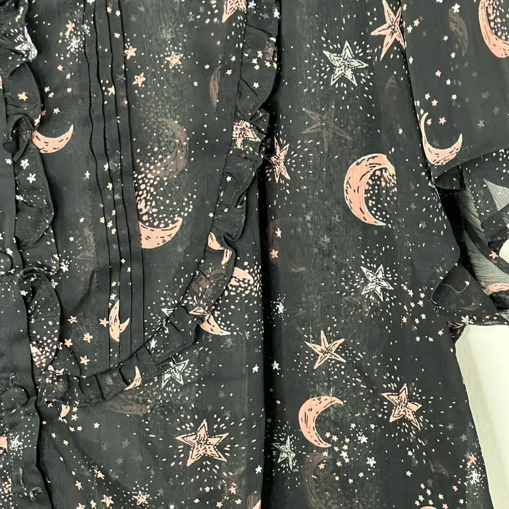Black Star Print Chiffon Banded Top-Torrid - Picture 6 of 9